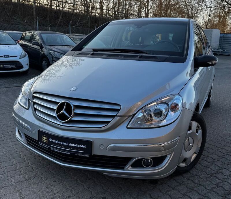 Polarsilber metalliclack Gebraucht 2008 Mercedes B200 Van / Kleinbus | 6.290 € (Fairer Preis) - Bild 1/4