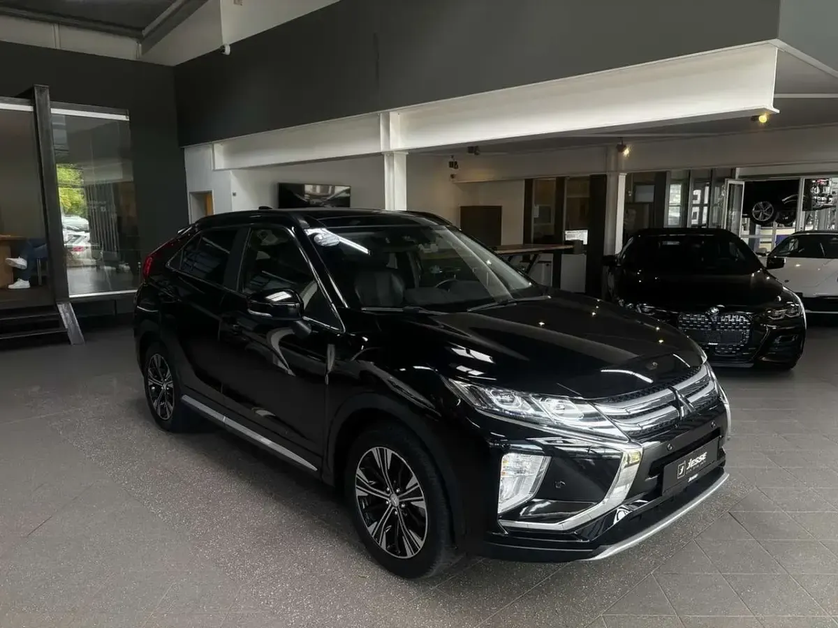 Usado Mitsubishi Eclipse Cross Top 163 CV (119 kW) 2019 Negro SUV