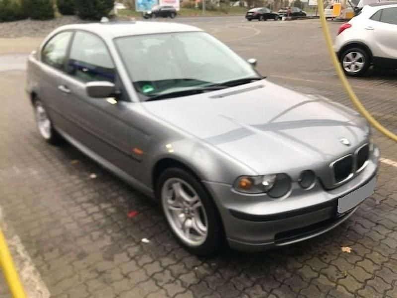 Gebraucht BMW 316 Compact Advantage 116 PS (85 kW) 2003 Silbergrau metallic Kleinwagen