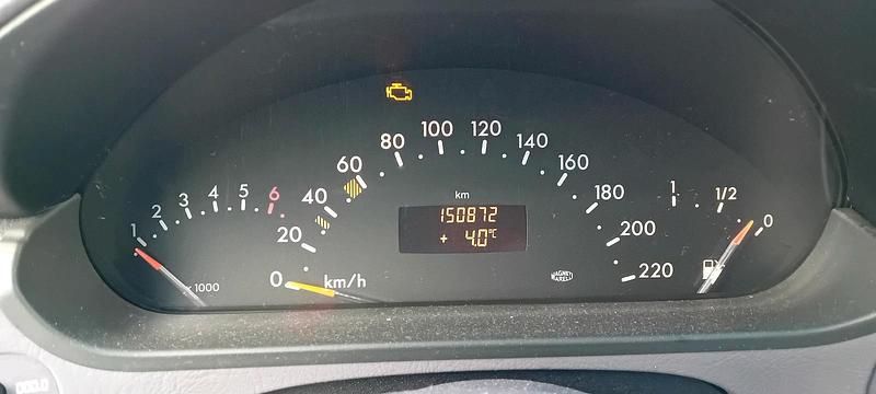 Blau Gebraucht 2002 Mercedes A140 Kleinwagen | 960 € - Bild 1/4