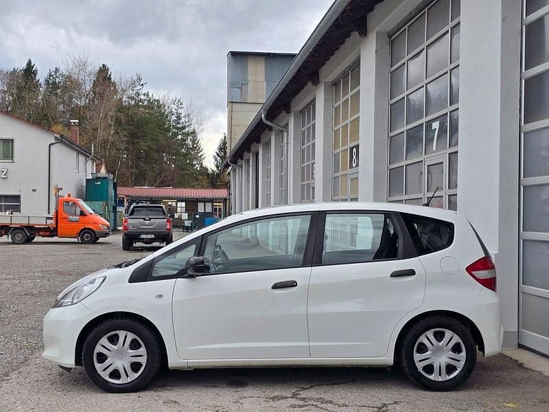 Gebraucht Honda Jazz S Cool 90 PS (66 kW) 2015 Weiß Kleinwagen