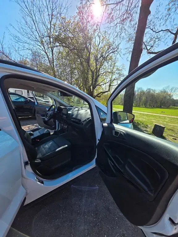 Usado Ford Ecosport Active 125 CV (91 kW) 2022 Blanco SUV