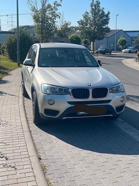 Silber Gebraucht 2015 BMW X3 Sport Line SUV | 16.900 € (Fairer Preis) - Bild 1/4