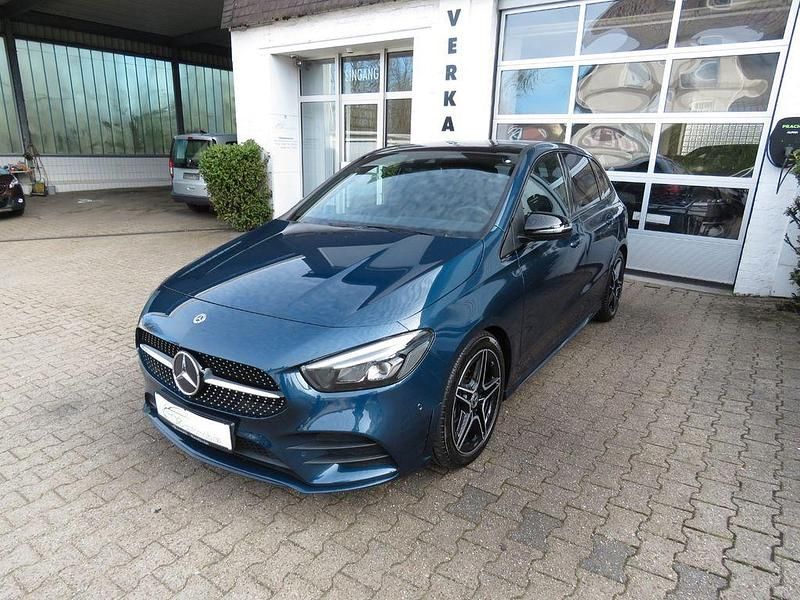 Gebraucht Mercedes B220 AMG line 190 PS (139 kW) 2020 Blau Van / Kleinbus