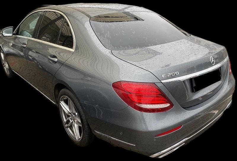 Gebraucht Mercedes E200 Exclusive 184 PS (135 kW) 2018 Grau Limousine