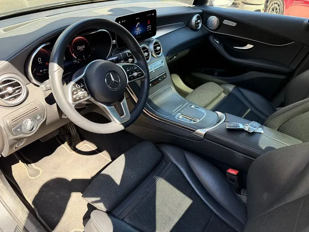 Gebraucht Mercedes GLC400d AMG line 330 PS (242 kW) 2020 Grau SUV