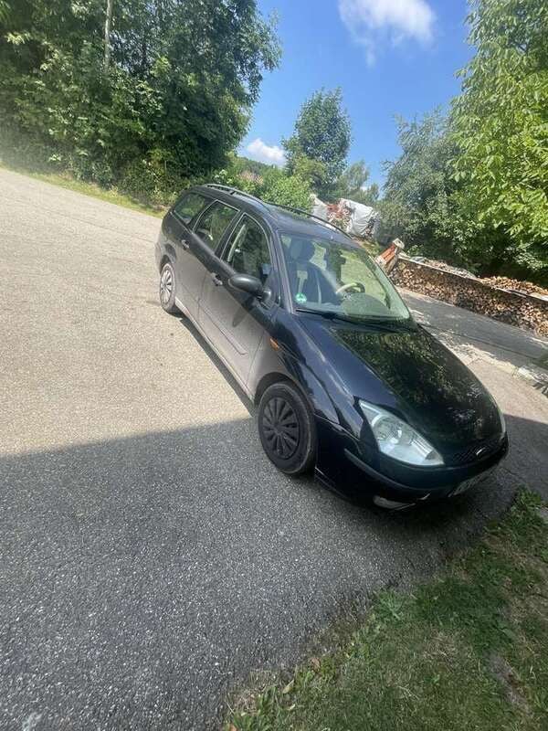 Gebraucht 2004 Ford Focus Trend Kombi | 1.000 € (Fairer Preis) - Bild 1/4