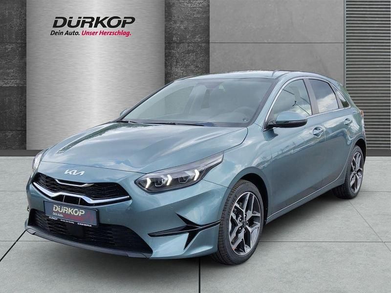 (usg) yucca steel gray m Neu 2025 Kia Ceed Style Limousine | 27.678 € (Fairer Preis) - Bild 1/4