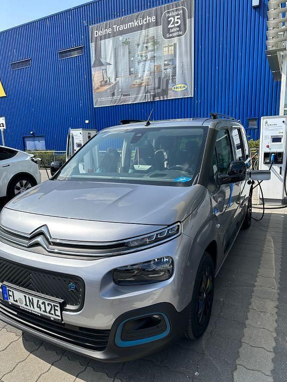 Gebraucht 2021 Citroën e-Berlingo Shine Van / Kleinbus | 19.000 € (Superpreis) - Bild 1/4