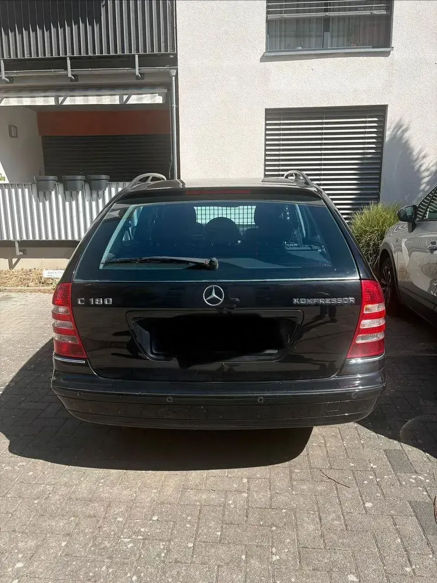 Gebraucht Mercedes C180 Classic 143 PS (105 kW) 2006 Schwarz Kombi