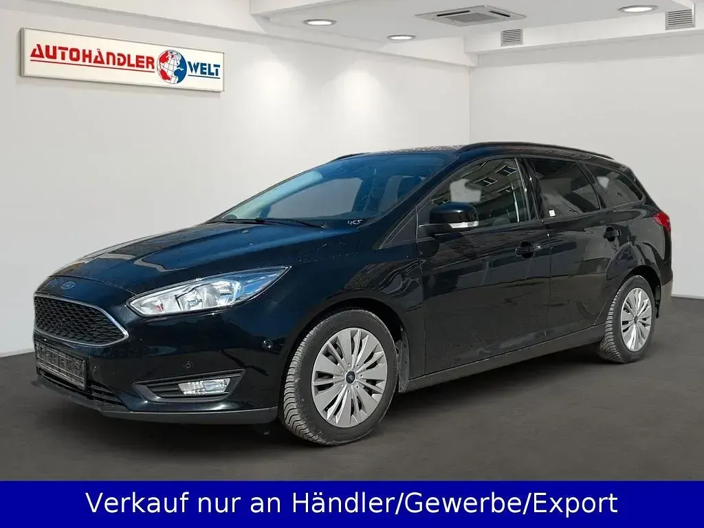 Usata Ford Focus 101 CV (74 kW) 2015 Nero Station wagon