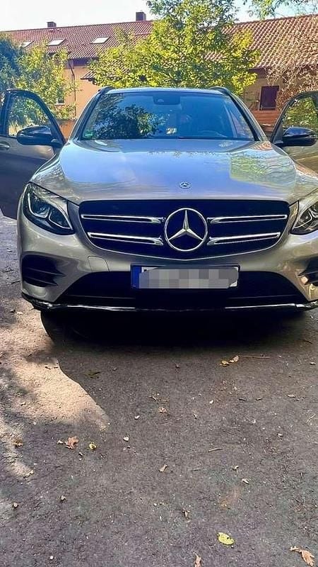 Gebraucht Mercedes GLC220 170 PS (125 kW) 2018 Grau SUV