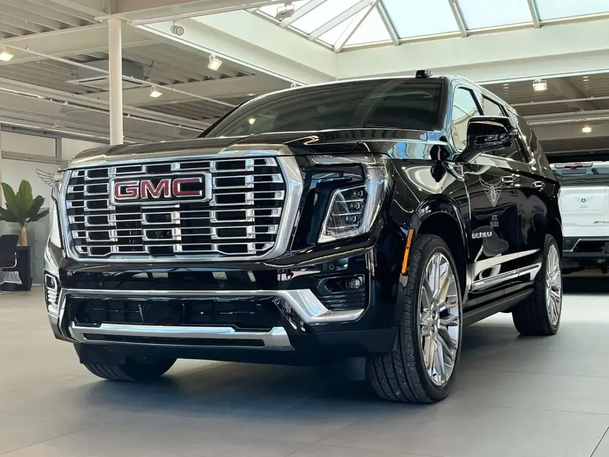Neu GMC Yukon 420 PS (308 kW) 2026 Schwarz SUV