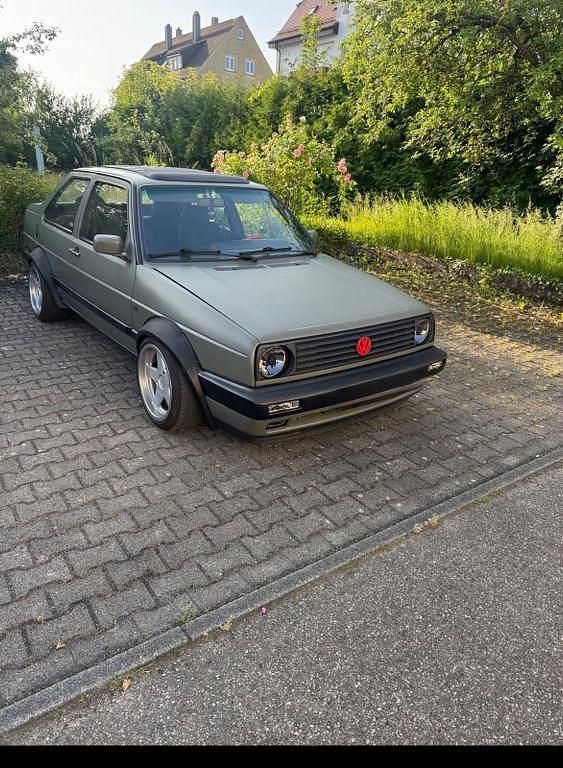 Second-hand VW Jetta 250 CP (183 kW) 1990 Verde Berlinǎ