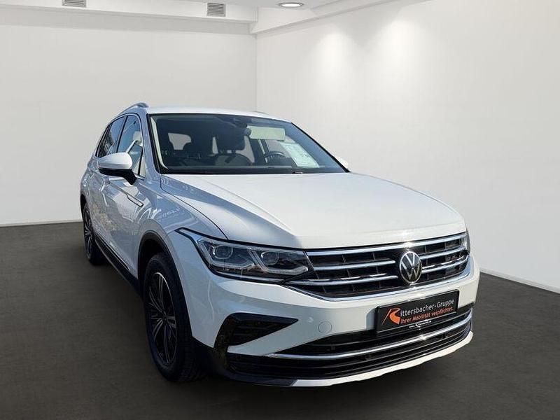 Gebraucht VW Tiguan Elegance 150 PS (110 kW) 2023 Pure white SUV