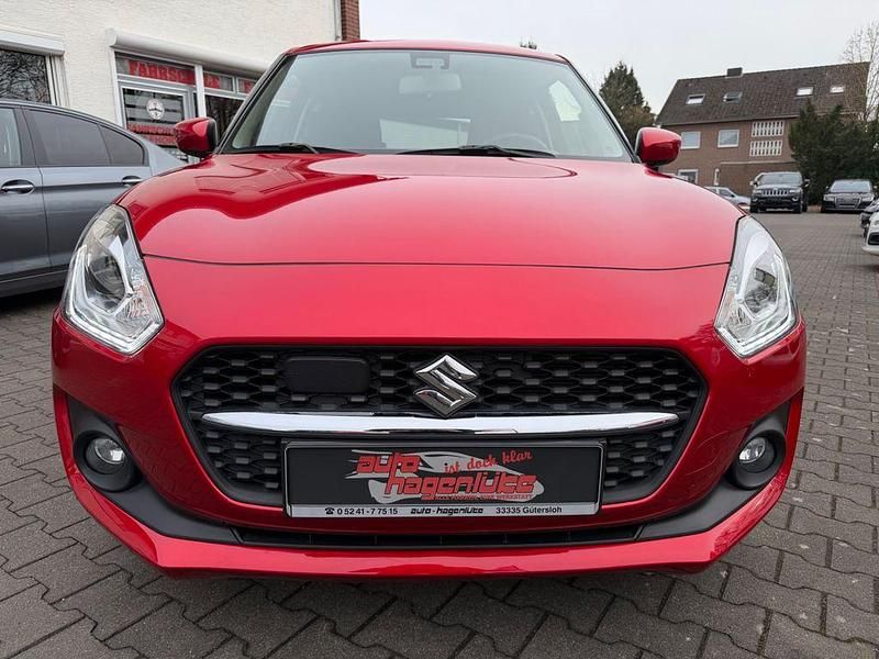 Gebraucht Suzuki Swift Comfort 83 PS (61 kW) 2023 Rot Kleinwagen