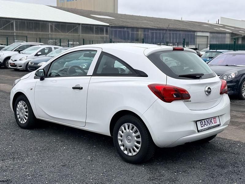 Gebraucht Opel Corsa Selection 69 PS (50 kW) 2016 Weiß Kleinwagen
