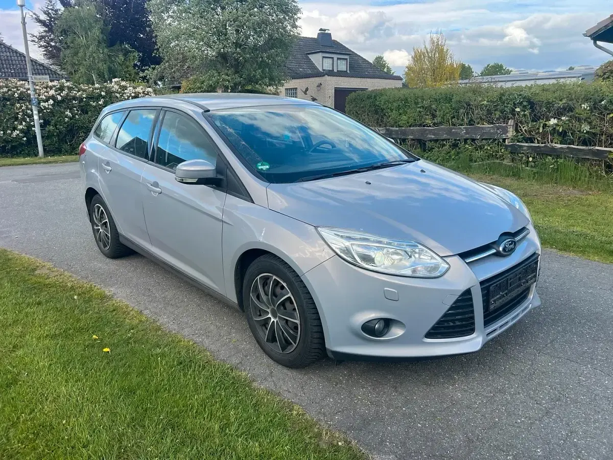 Occasion Ford Focus 105 ch (77 kW) 2014 Gris Break