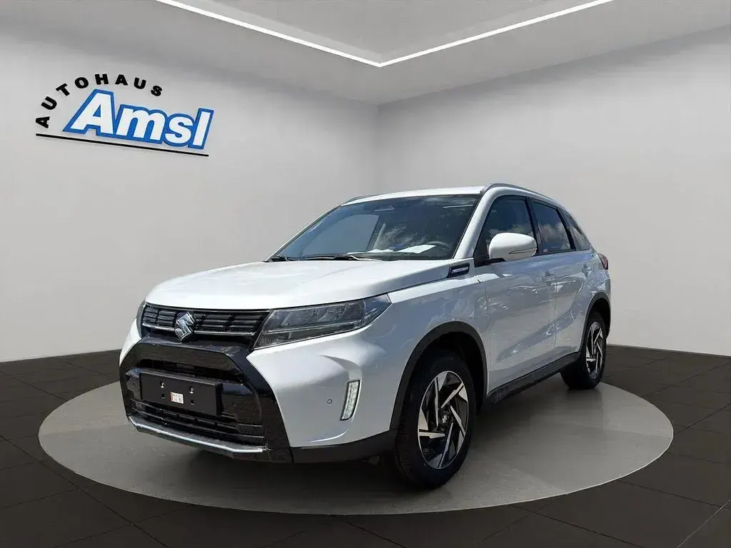 Neu Suzuki Vitara Comfort+ 110 PS (80 kW) 2026 Weiß SUV