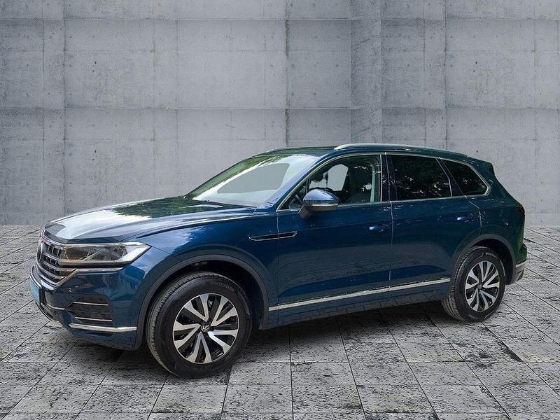 Gebraucht VW Touareg Elegance 231 PS (169 kW) 2021 Aquamarinblau metallic SUV