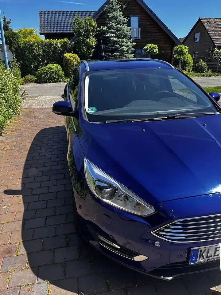Gebraucht Ford Focus Titanium 150 PS (110 kW) 2016 Blau Kombi