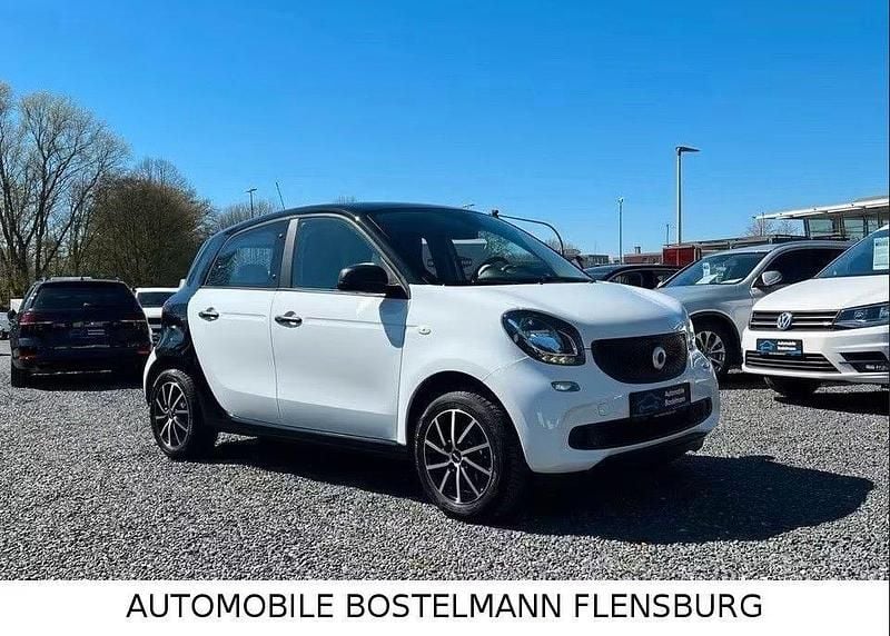 Second-hand Smart ForFour 71 CP (52 kW) 2019 Alb Hatchback