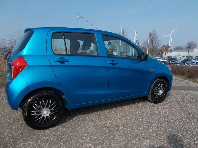 Gebraucht Suzuki Celerio Club 68 PS (50 kW) 2018 Blau Kleinwagen