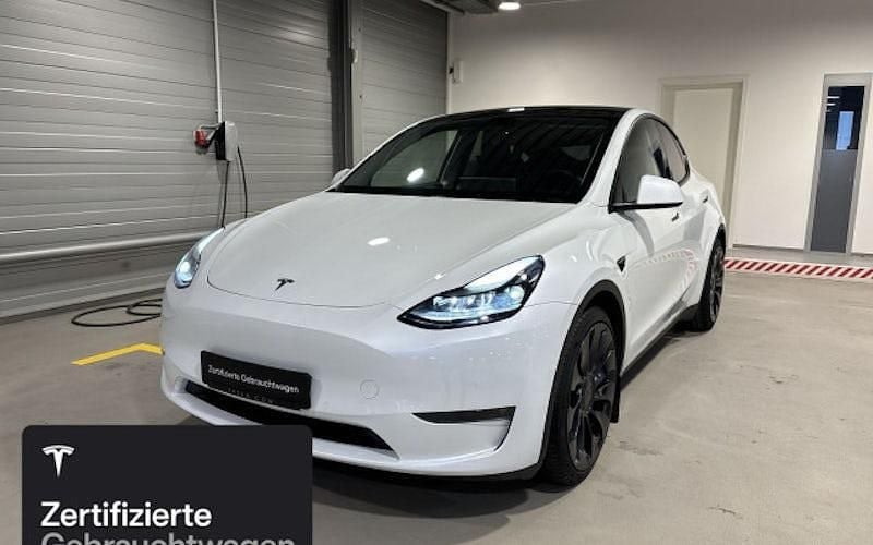 Weiß Gebraucht 2022 Tesla Model Y Performance SUV | 35.200 € (Guter Preis) - Bild 1/4