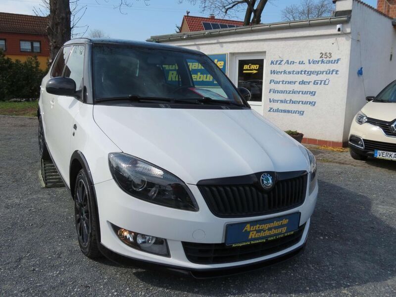 Weiß Gebraucht 2011 Skoda Fabia Monte Carlo Kleinwagen | 7.440 € (Teuer) - Bild 1/4