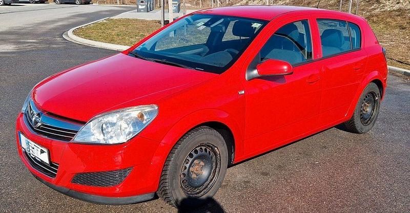 Gebraucht Opel Astra Edition 90 PS (66 kW) 2009 Rot Limousine