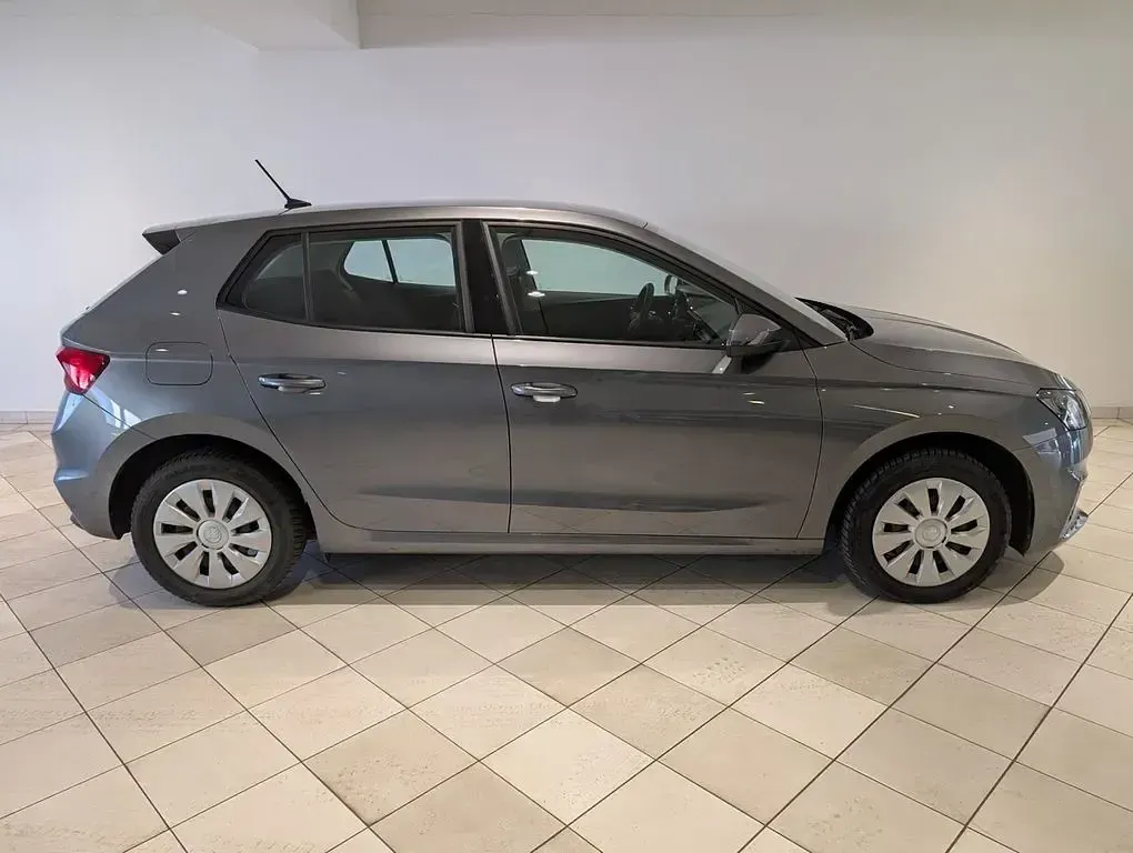 Gebraucht Skoda Fabia 80 PS (58 kW) 2024 Grau Kleinwagen