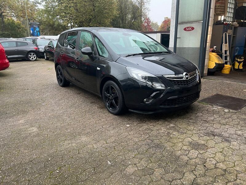 Karbonschw graphitschw midnigh Gebraucht 2015 Opel Zafira Tourer Edition Van / Kleinbus | 9.980 € (Etwas zu teuer) - Bild 1/4