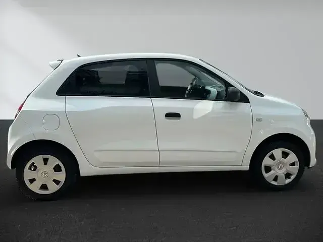 Gebraucht Renault Twingo Life 69 PS (50 kW) 2017 Weiß Kleinwagen
