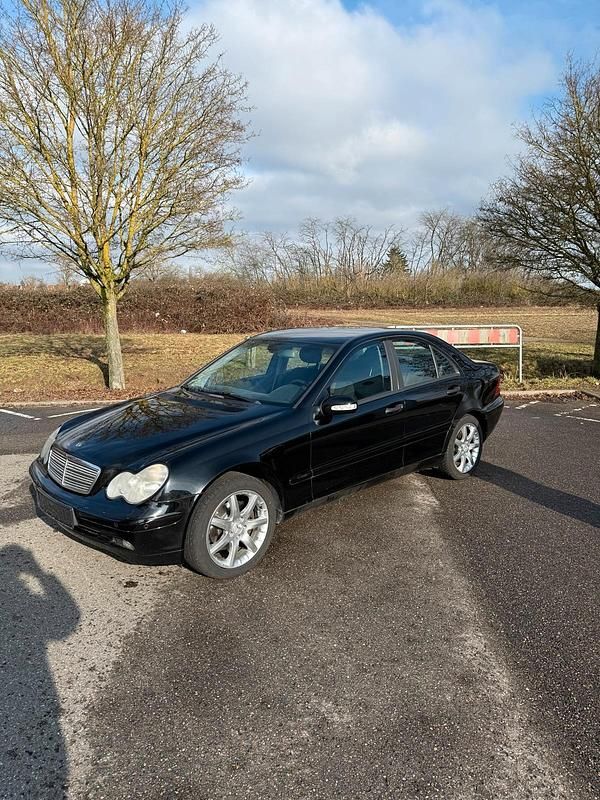 Gebraucht Mercedes C270 170 PS (125 kW) 2003 Schwarz Limousine