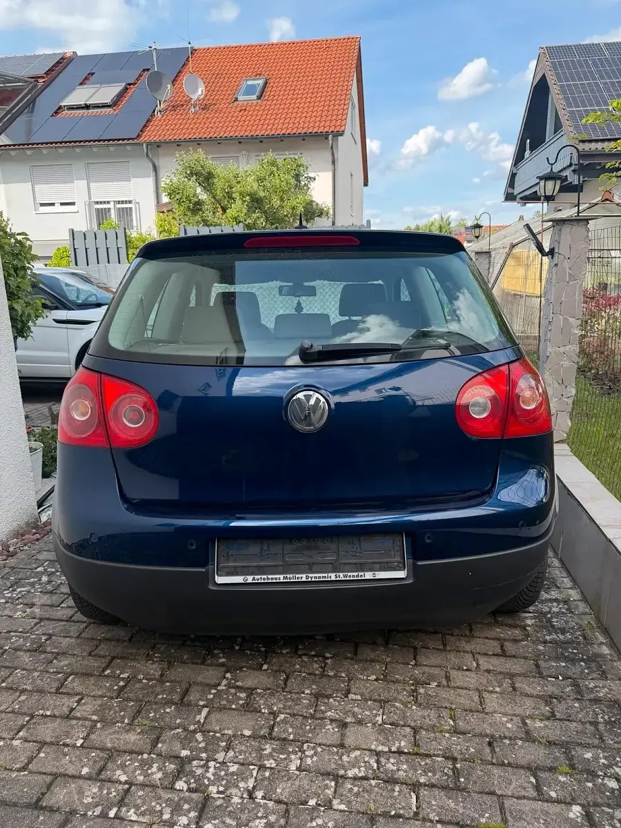 Gebraucht VW Golf 115 PS (84 kW) 2005 Blau Coupé