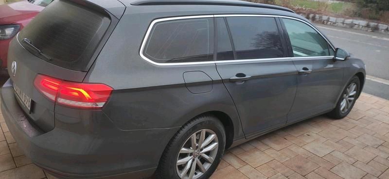 Gebraucht VW Passat Trendline 150 PS (110 kW) 2015 Grau Kombi