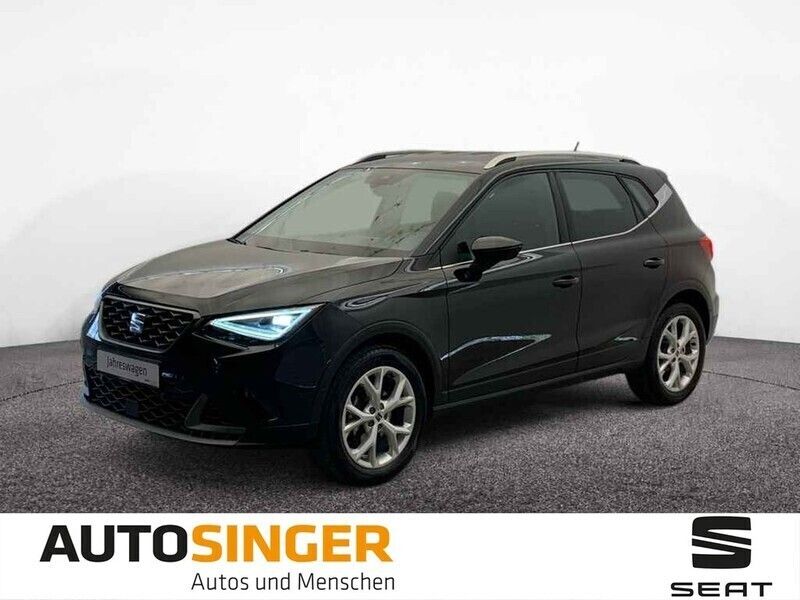 Mitternachtsschwarz metallic Gebraucht 2024 Seat Arona FR SUV | 21.870 € (Fairer Preis) - Bild 1/4