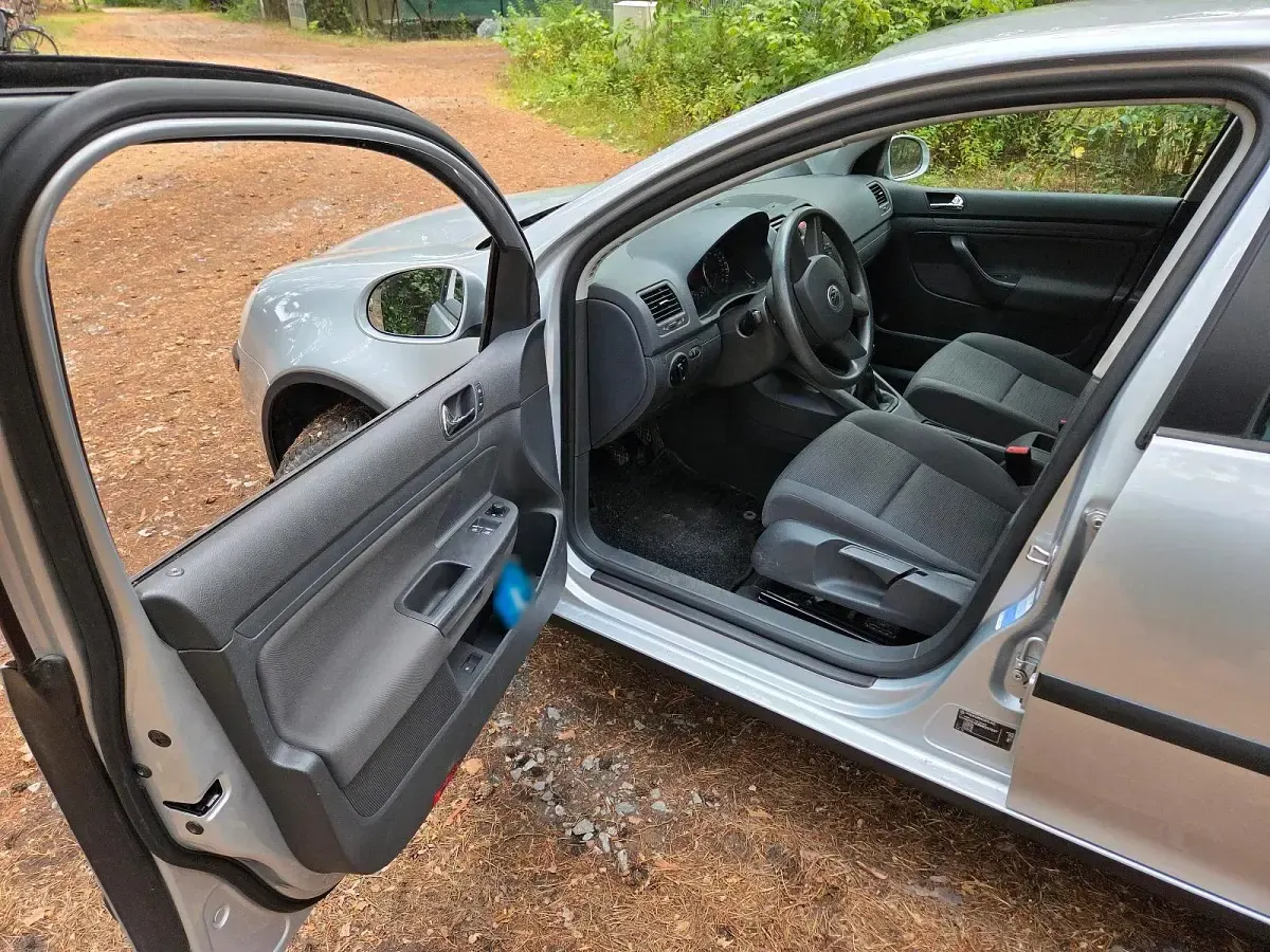 Gebraucht VW Golf IV 102 PS (75 kW) 2005 Grau Kleinwagen