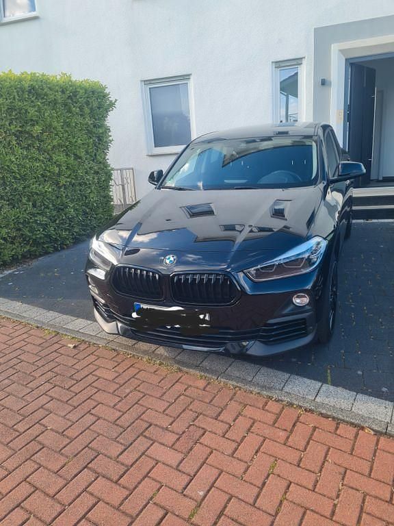 Schwarz Gebraucht 2019 BMW X2 Advantage SUV | 15.900 € (Guter Preis) - Bild 1/4