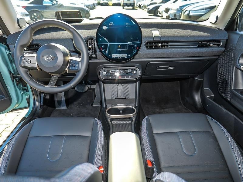 Second-hand Mini Cooper Classic 114 kW (156 CP) 2025 Verde Hatchback