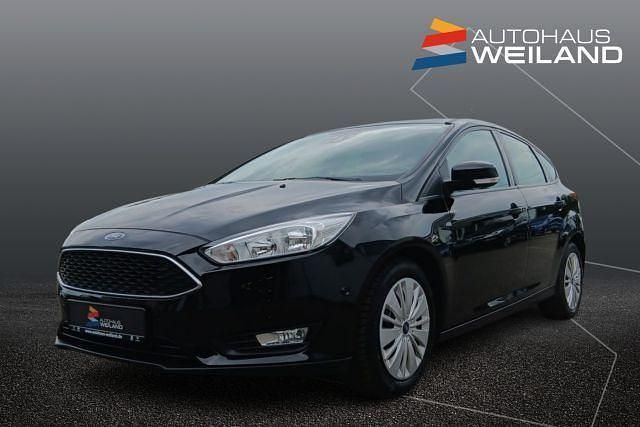 Shadow black (mica) Gebraucht 2016 Ford Focus Business Edition Kleinwagen | 11.900 € (Teuer) - Bild 1/4