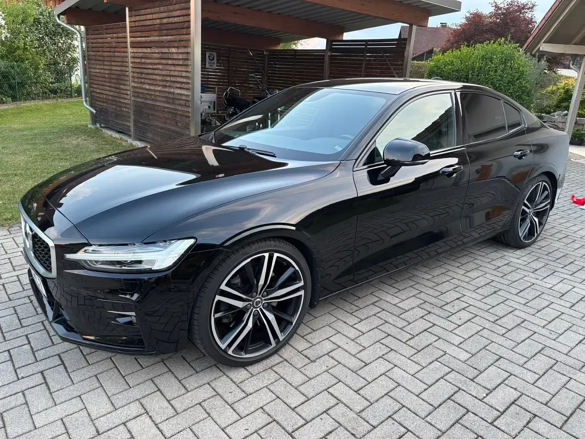 Gebraucht Volvo S60 250 PS (183 kW) 2019 Schwarz Limousine