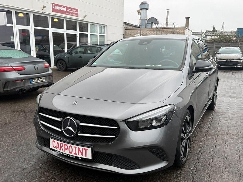 Gebraucht Mercedes B200 Edition 1 163 PS (119 kW) 2020 Grau Van / Kleinbus