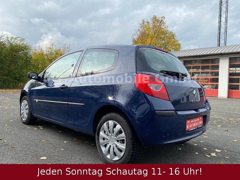 Gebraucht Renault Clio III Authentique 65 PS (47 kW) 2007 Blau Kleinwagen