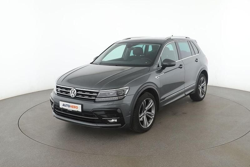 Grau Gebraucht 2019 VW Tiguan Highline SUV | 24.730 € (Guter Preis) - Bild 1/3