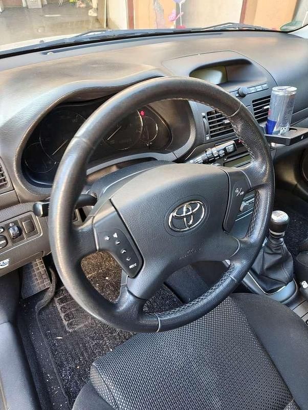 Gebraucht Toyota Avensis Executive 177 PS (130 kW) 2006 Kombi