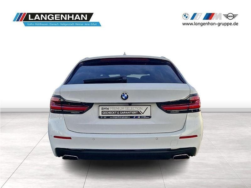 Gebraucht BMW 530 286 PS (210 kW) 2022 Weiß Kombi