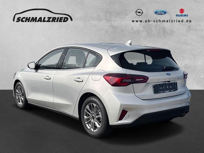 Gebraucht Ford Focus Titanium 125 PS (91 kW) 2024 Polarsilber metallic Limousine