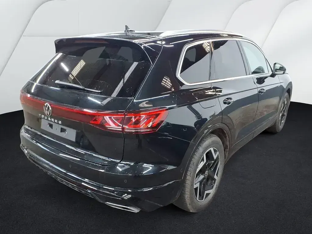 Gebraucht VW Touareg R-line 231 PS (169 kW) 2025 Schwarz SUV