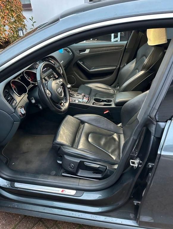 Gebraucht Audi A5 Sportback Sport 245 PS (180 kW) 2013 Grau Kleinwagen